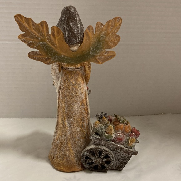 Resin Harvest Angel Figurine Metal Leaf Shaped Wings Vegetable Basket & Cart - Picture 4 of 5